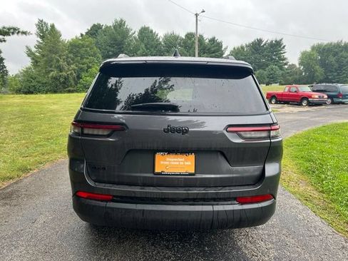 Certified 2024 Jeep Grand Cherokee L Altitude AWD/4WD image 4