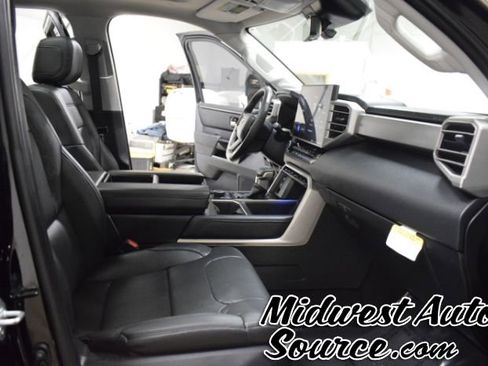 Used 2024 Toyota Tundra Limited image 36