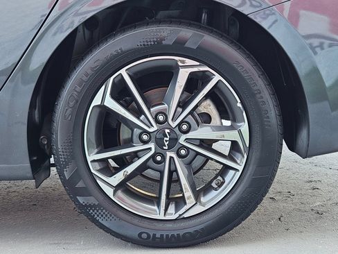Used 2024 Kia Forte LXS FWD image 28