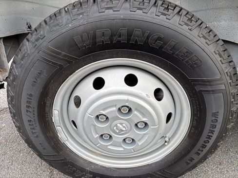 Used 2023 RAM ProMaster 2500 image 7