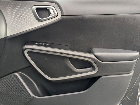 Used 2024 Kia Soul LX w/ Option Group 015 image 33