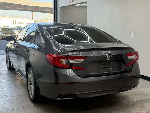 Used 2018 Honda Accord LX image 5