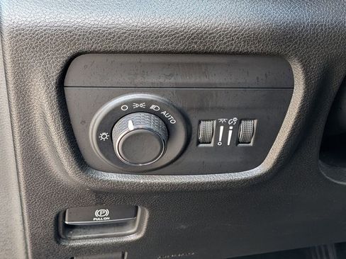 Certified 2023 Jeep Grand Cherokee Altitude AWD/4WD image 15