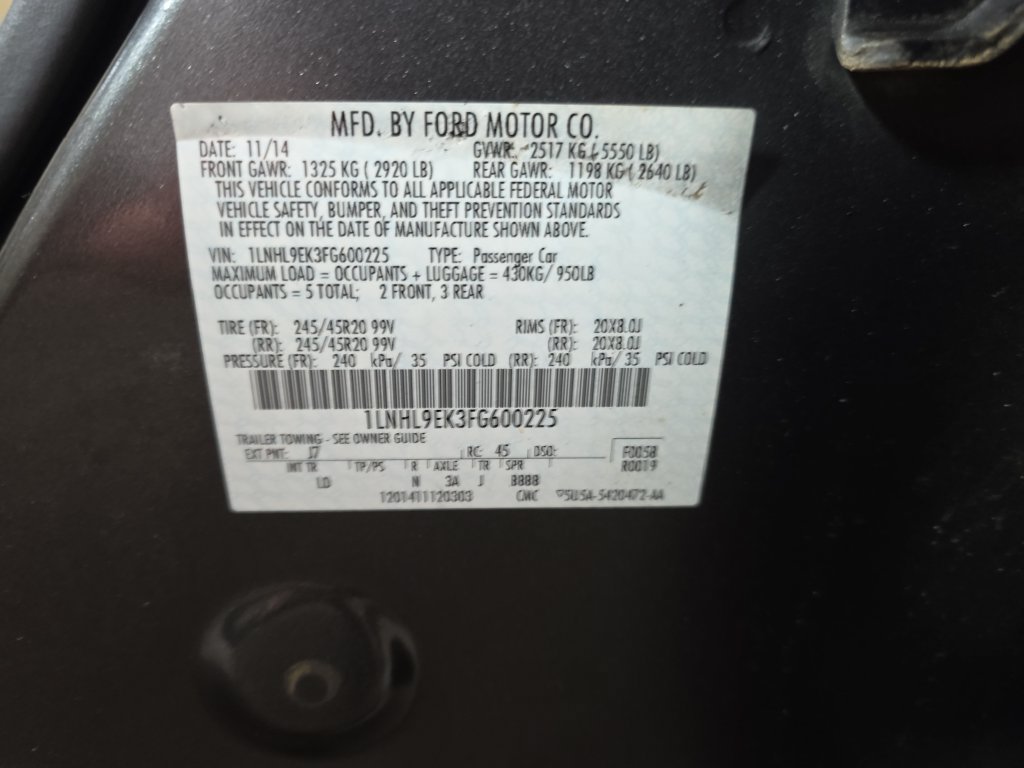 Used 2015 Lincoln MKS AWD w/ Equipment Group 101A image 34