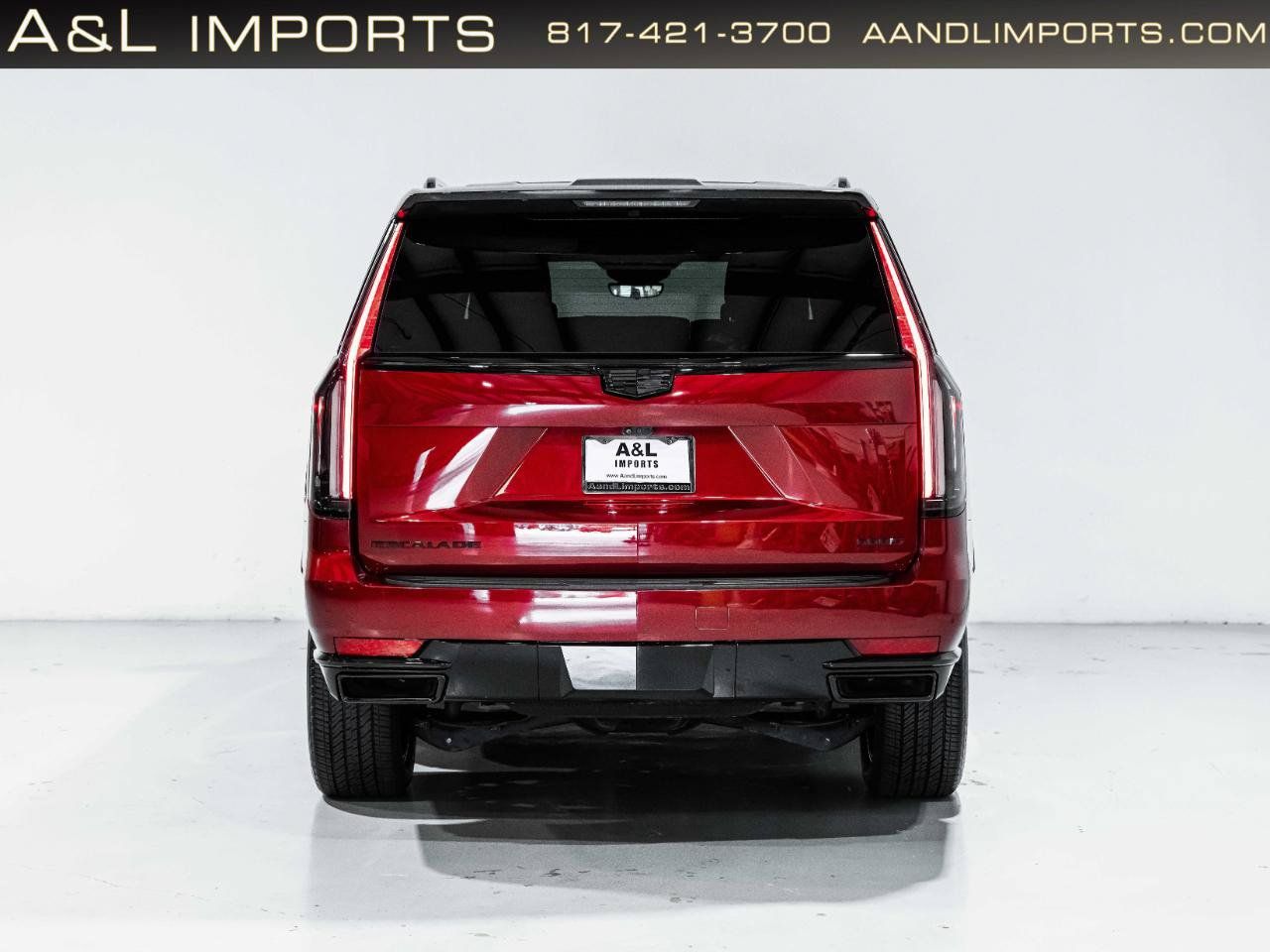 Used 2024 Cadillac Escalade ESV Premium Luxury AWD/4WD image 13