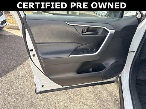 Used 2023 Toyota RAV4 LE image 13