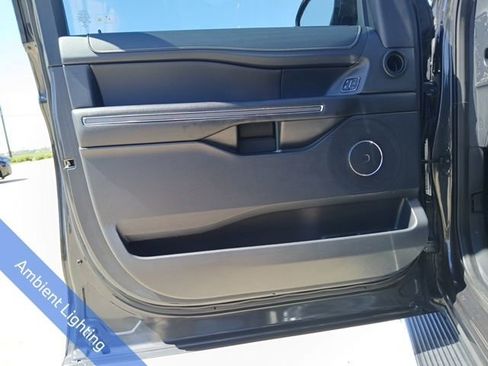 Used 2022 Ford Expedition Max XLT image 20