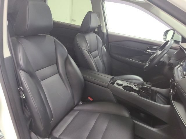 Used 2021 Nissan Rogue SV w/ Premium Package AWD/4WD image 13
