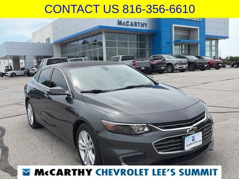Used 2017 Chevrolet Malibu LT FWD image 1