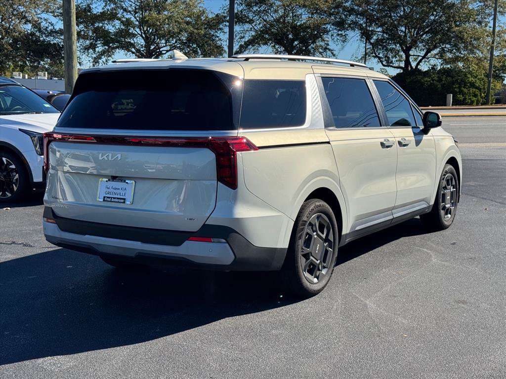 Certified 2025 Kia Carnival EX FWD image 3