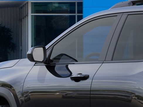 New 2026 Chevrolet Equinox ACTIV FWD image 12