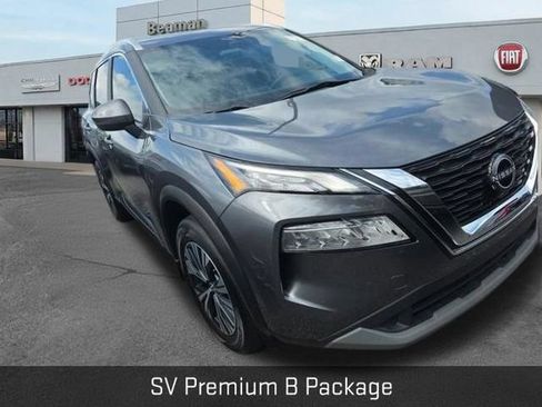Used 2023 Nissan Rogue SV w/ SV Premium B Package AWD/4WD image 2