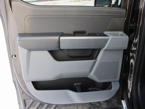 Used 2024 Ford F150 XLT w/ Mobile Office Package image 29