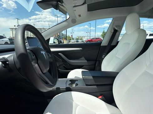 Used 2021 Tesla Model 3 Standard Range Plus RWD image 22