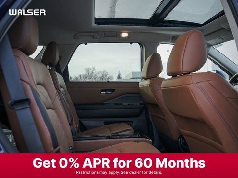 New 2025 Nissan Pathfinder Platinum image 13