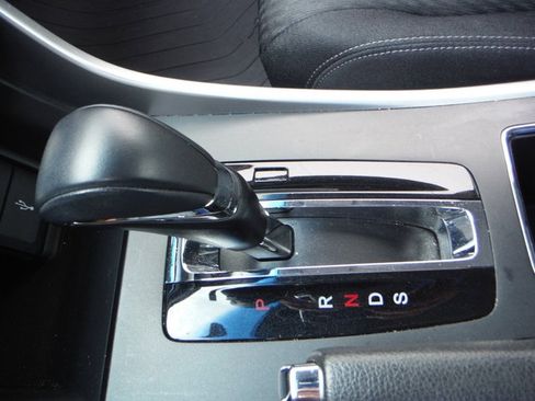 Used 2013 Honda Accord Sport image 17