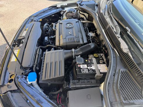 Used 2024 Volkswagen Jetta GLI Autobahn FWD image 31