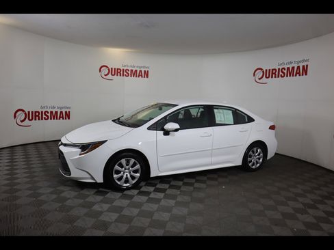 Used 2024 Toyota Corolla LE FWD image 7