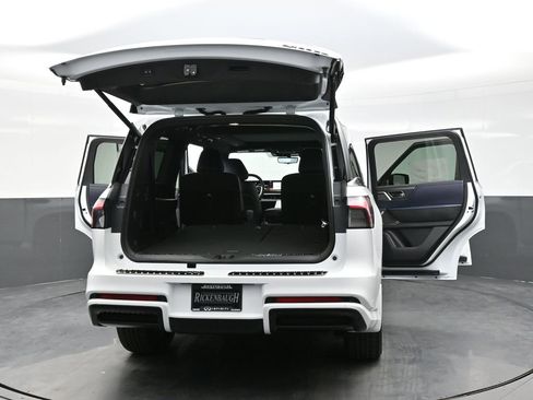 New 2026 INFINITI QX80 4WD w/ Sport Exterior Package image 43