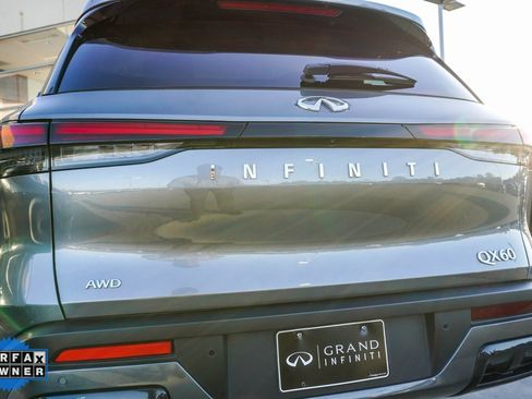 Certified 2025 INFINITI QX60 Luxe w/ Vision Package image 11