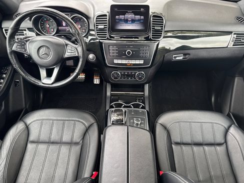 Used 2019 Mercedes-Benz GLE 400 4MATIC image 13