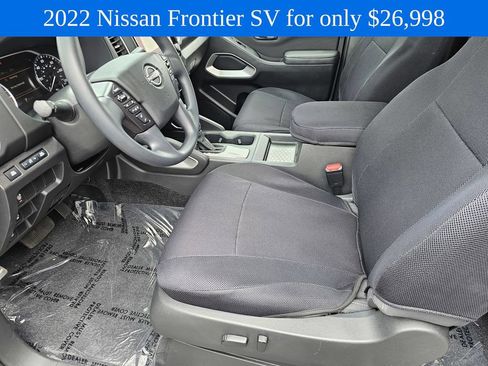 Used 2022 Nissan Frontier SV w/ Technology Package RWD image 19