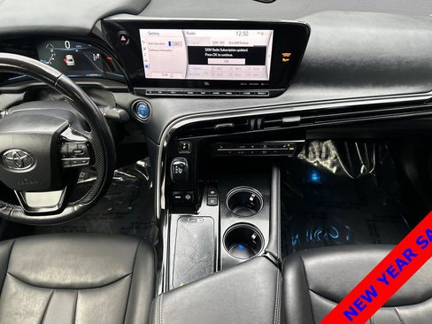 Used 2021 Toyota Mirai XLE image 14