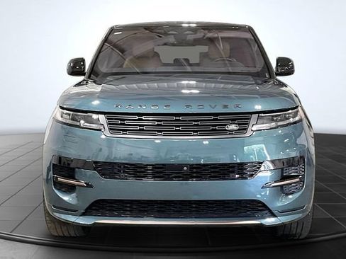 Used 2023 Land Rover Range Rover Sport SE Dynamic AWD/4WD image 3