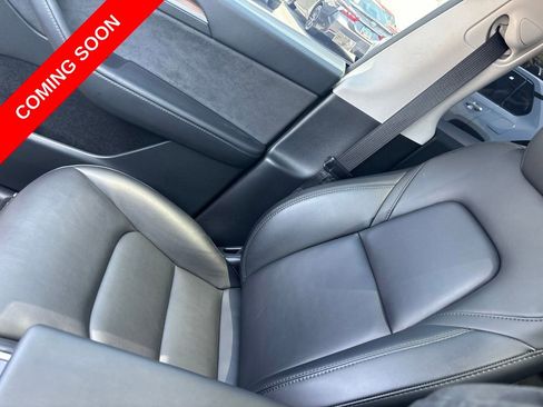 Used 2024 Tesla Model Y Performance AWD/4WD image 19