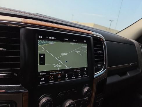 Used 2018 RAM 1500 Laramie Longhorn w/ Convenience Group AWD/4WD image 14