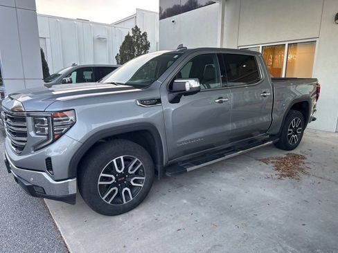 Used 2023 GMC Sierra 1500 SLT w/ SLT Premium Plus Package image 1