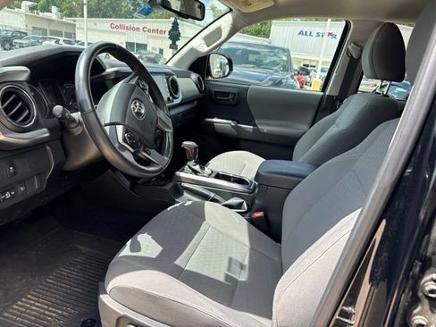Used 2023 Toyota Tacoma SR5 w/ Technology Package AWD/4WD image 29