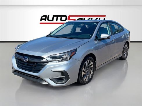 Used 2024 Subaru Legacy Limited image 3