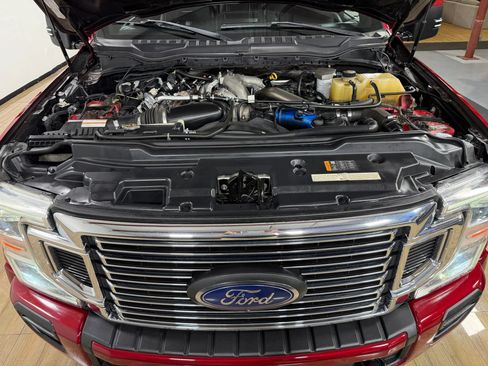 Used 2022 Ford F450 Platinum w/ FX4 Off-Road Package AWD/4WD image 13