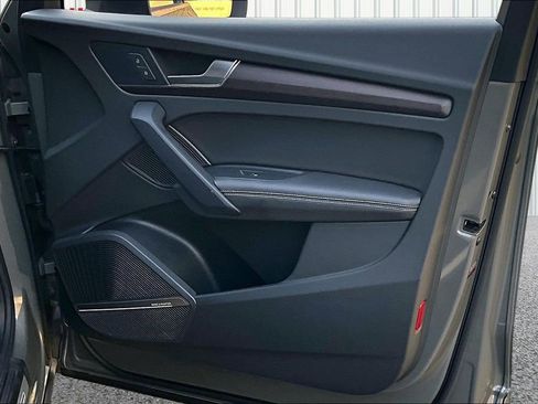 Used 2023 Audi Q5 2.0T Premium Plus w/ Premium Plus Package image 28