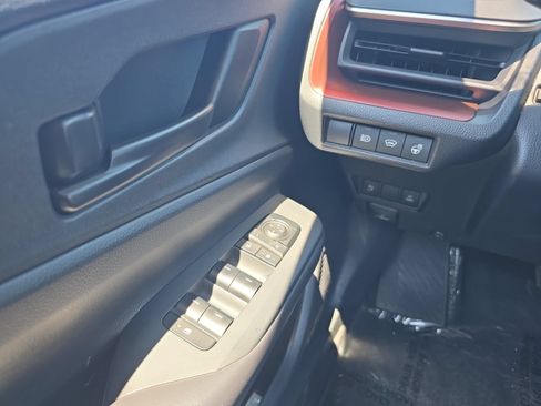 Certified 2023 Toyota Prius Prime FWD image 23