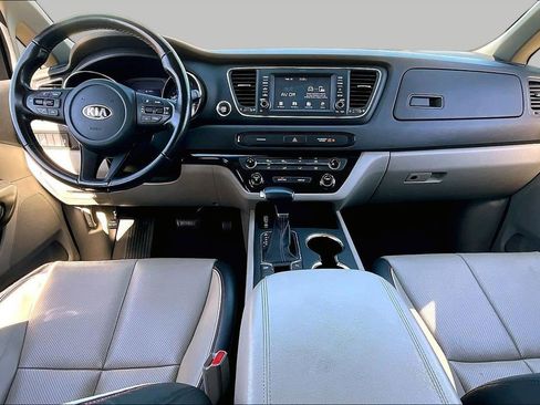 Certified 2020 Kia Sedona EX image 15
