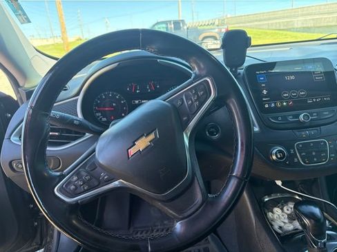 Used 2023 Chevrolet Malibu LT w/ Midnight Edition FWD image 7
