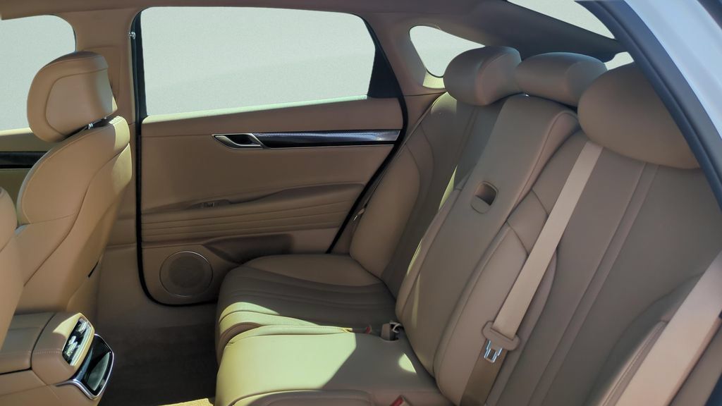 New 2027 Genesis G80 2.5T AWD/4WD image 9