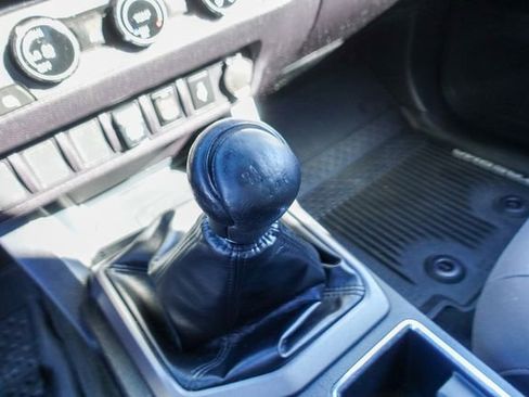 Certified 2018 Toyota Tacoma TRD Sport image 26