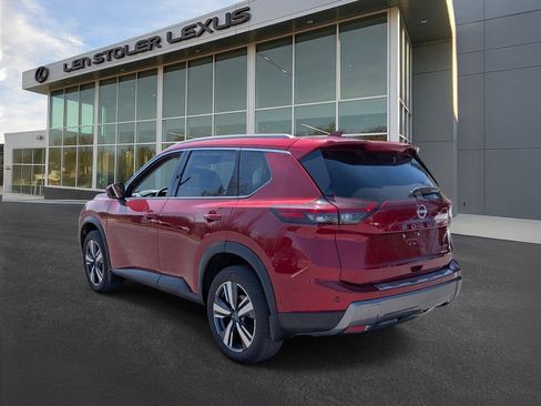 Used 2024 Nissan Rogue SL w/ SL Premium Package AWD/4WD image 5