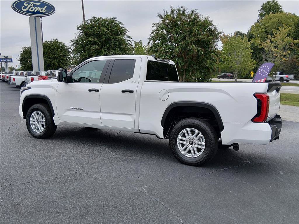Used 2026 Toyota Tundra SR5 w/ SR5 Convenience Package AWD/4WD image 6