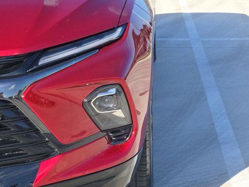 Used 2025 Chevrolet Blazer RS FWD image 11