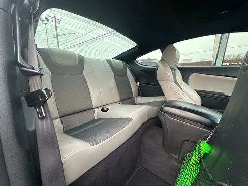 Used 2013 Hyundai Genesis 2.0T RWD image 14