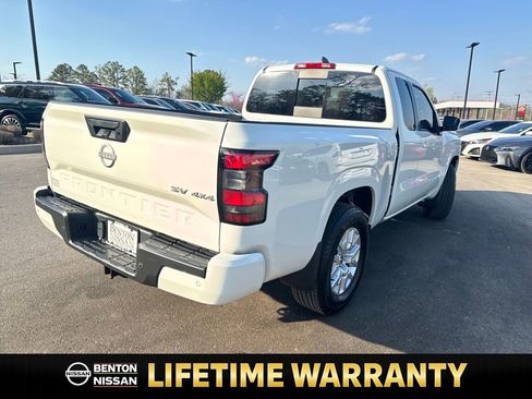 Certified 2024 Nissan Frontier SV w/ SV Convenience Package image 8