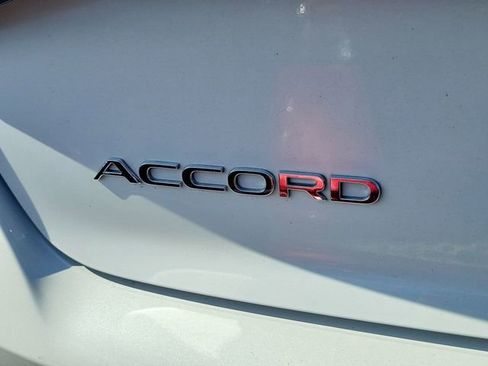 Used 2023 Honda Accord EX image 10