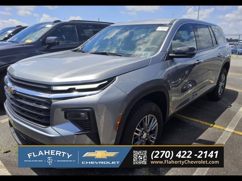 Used 2024 Chevrolet Traverse LS w/ LPO, Floor Liner Package FWD image 1