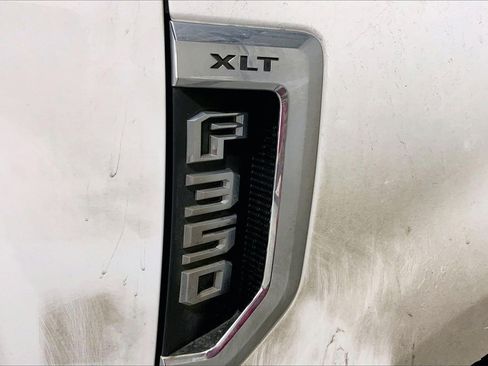 Used 2019 Ford F350 XLT image 9
