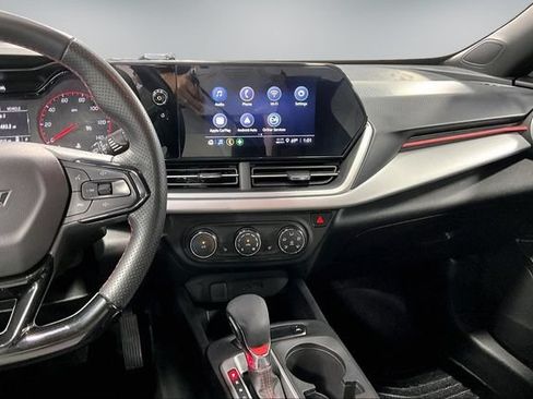 Used 2024 Chevrolet Trax RS w/ Driver Confidence Package FWD image 10