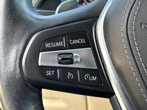 Used 2022 BMW X5 sDrive40i w/ Luxury Seating Package RWD image 19